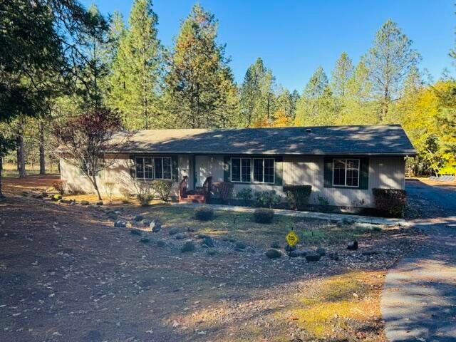 876 Ferry Road Grants Pass, OR 97526 - Photo 4 of 24 4