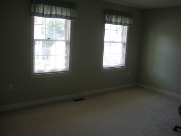 23 Stonegate Road, Unit 23 Chelmsford, MA 01824 - Photo 8 of 15 Gallery Image 8