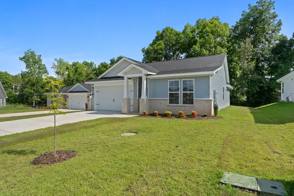 $299,900 | 30 Aurora Circle, Fayetteville, TN 37334