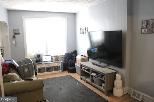 $214,000 | 71 Amboy Avenue, Roebling, NJ 08554