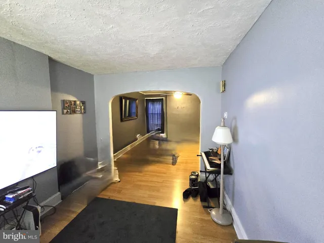 $214,000 | 71 Amboy Avenue, Roebling, NJ 08554