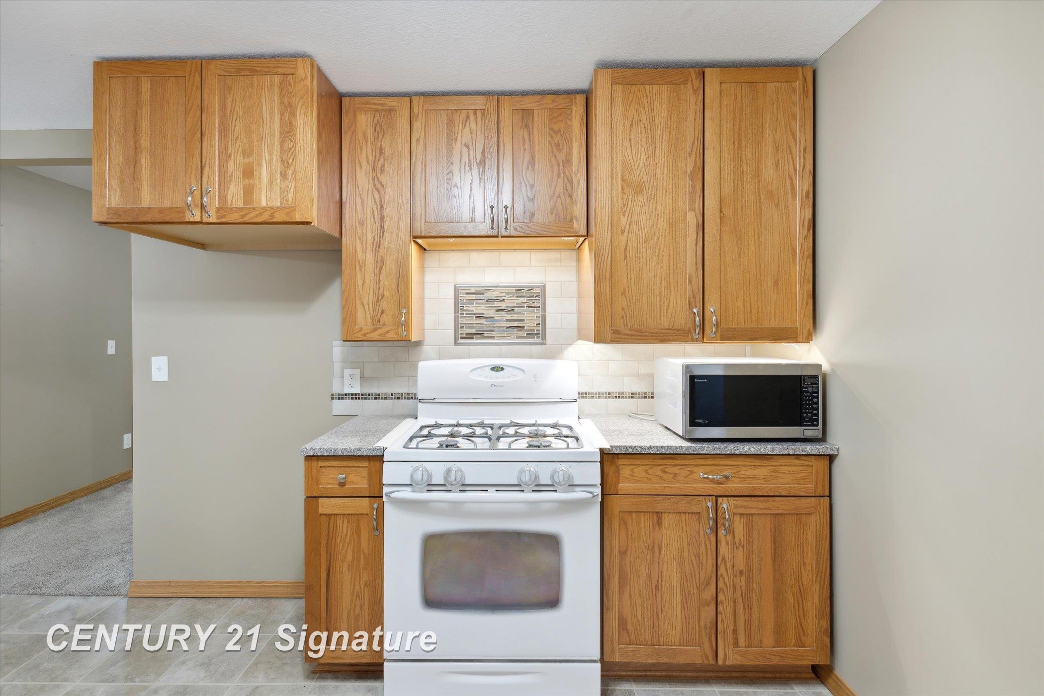 2367 South Nine Mile Road Kawkawlin, MI 48631 - Photo 16 of 50 Gallery Image 16
