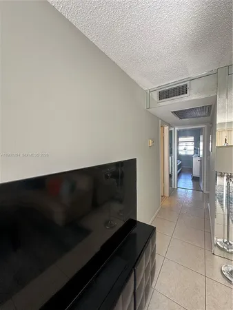 $1,800 | 3043 Exeter, Boca Raton, FL 33434