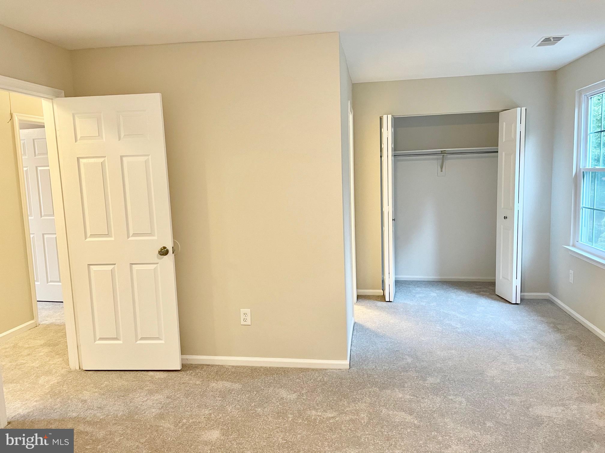 14831 Basingstoke Loop Centreville, VA 20120 - Photo 21 of 36 Bedroom 1