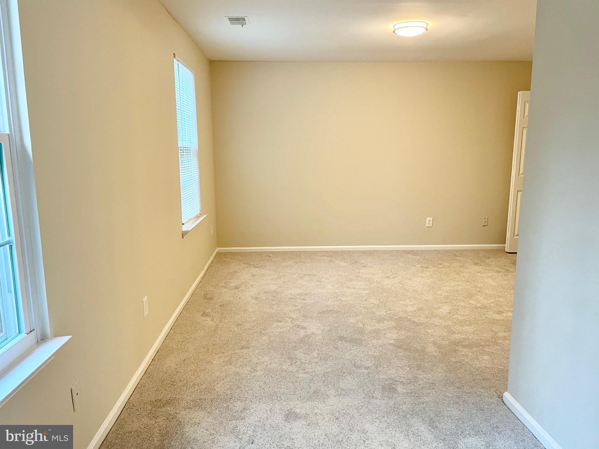 14831 Basingstoke Loop Centreville, VA 20120 - Photo 22 of 36 Bedroom 1