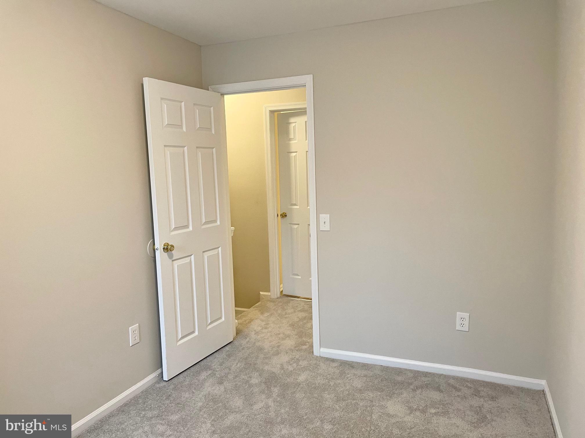 14831 Basingstoke Loop Centreville, VA 20120 - Photo 29 of 36 Bedroom 2