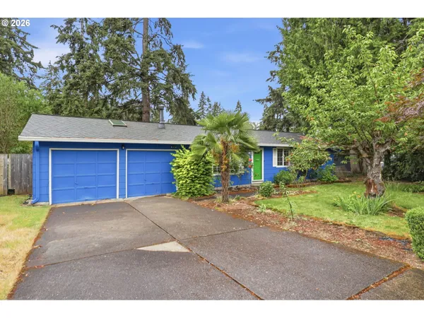 $449,900 | 608 Northeast 124th Avenue, Vancouver, WA 98684