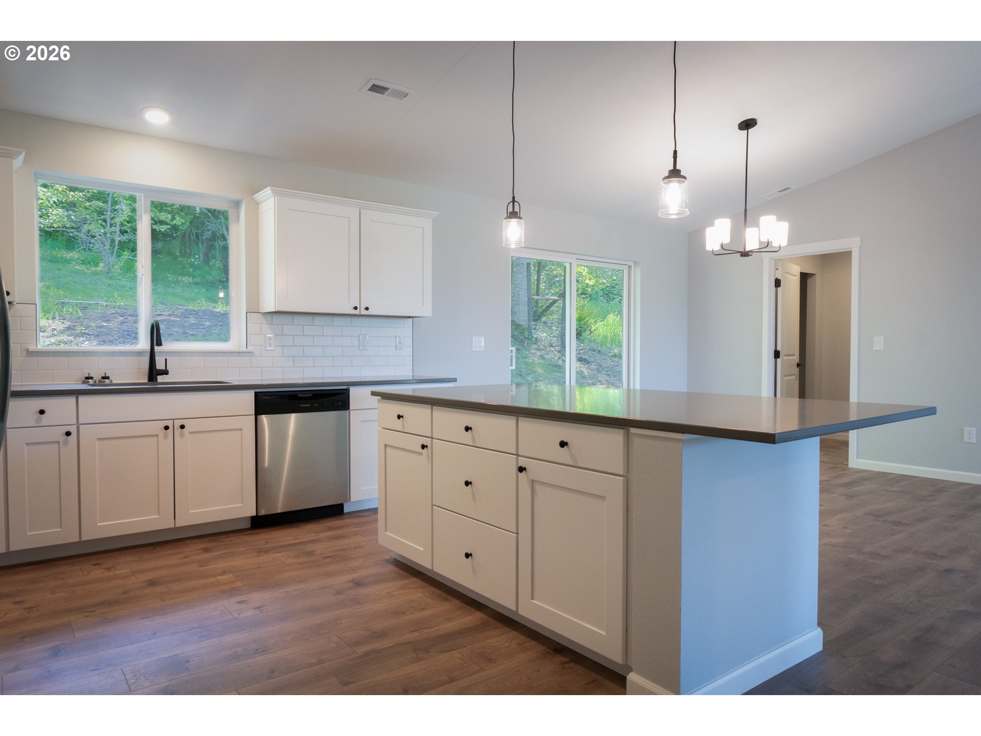 92402 Abbott Road Astoria, OR 97103 - Photo 8 of 32