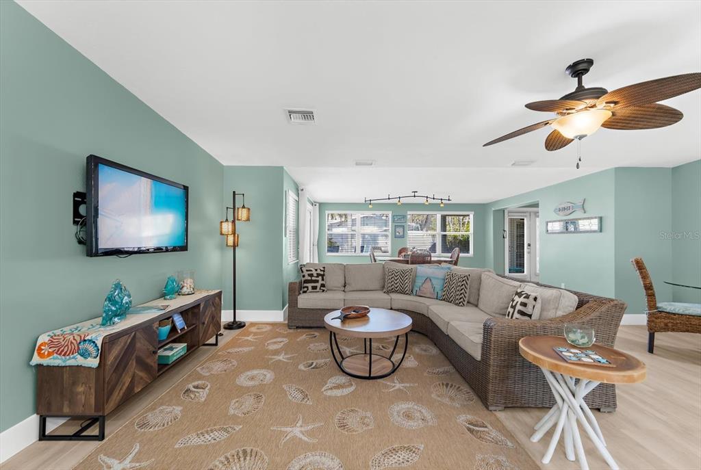 310 66th Street Holmes Beach, FL 34217 - Photo 18 of 63