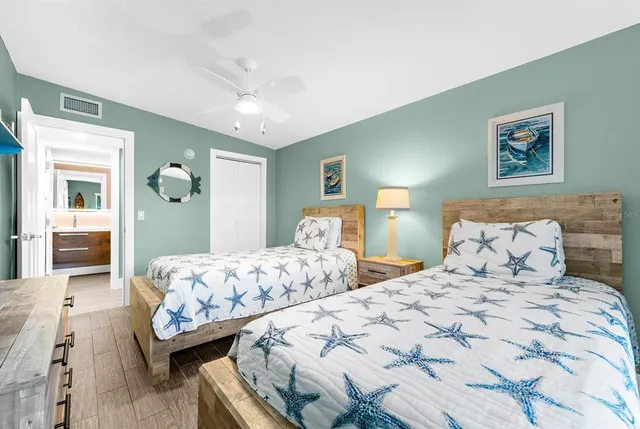 $1,595,000 | 310 66th Street, Holmes Beach, FL 34217