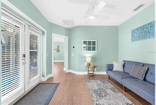 $1,595,000 | 310 66th Street, Holmes Beach, FL 34217