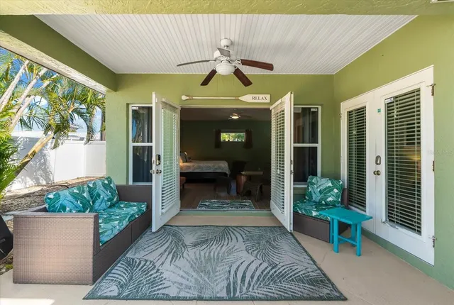 $1,595,000 | 310 66th Street, Holmes Beach, FL 34217