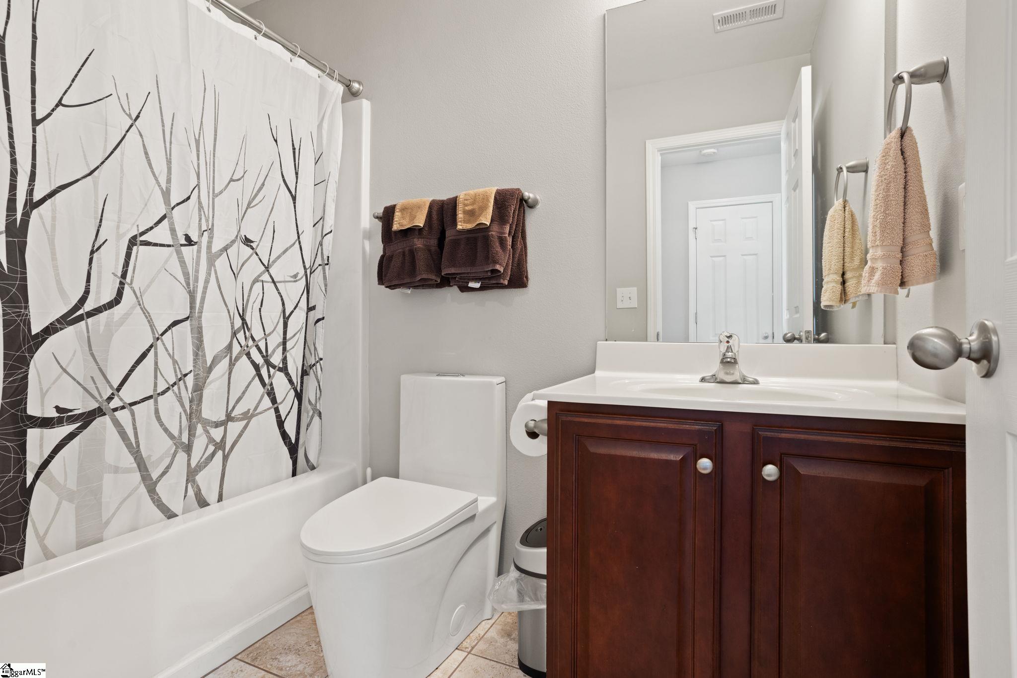 233 Sleepy River Road Simpsonville, SC 29681 - Photo 9 of 17 Gallery Image 9