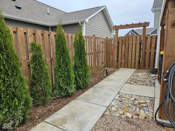 $425,000 | 140 Waterford Court, Pendleton, IN 46064