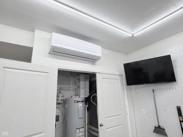 $425,000 | 140 Waterford Court, Pendleton, IN 46064