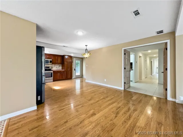 $510,000 | 1268 Thousand Acres Road, Montreal, MO 65591