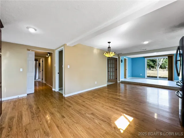 $510,000 | 1268 Thousand Acres Road, Montreal, MO 65591