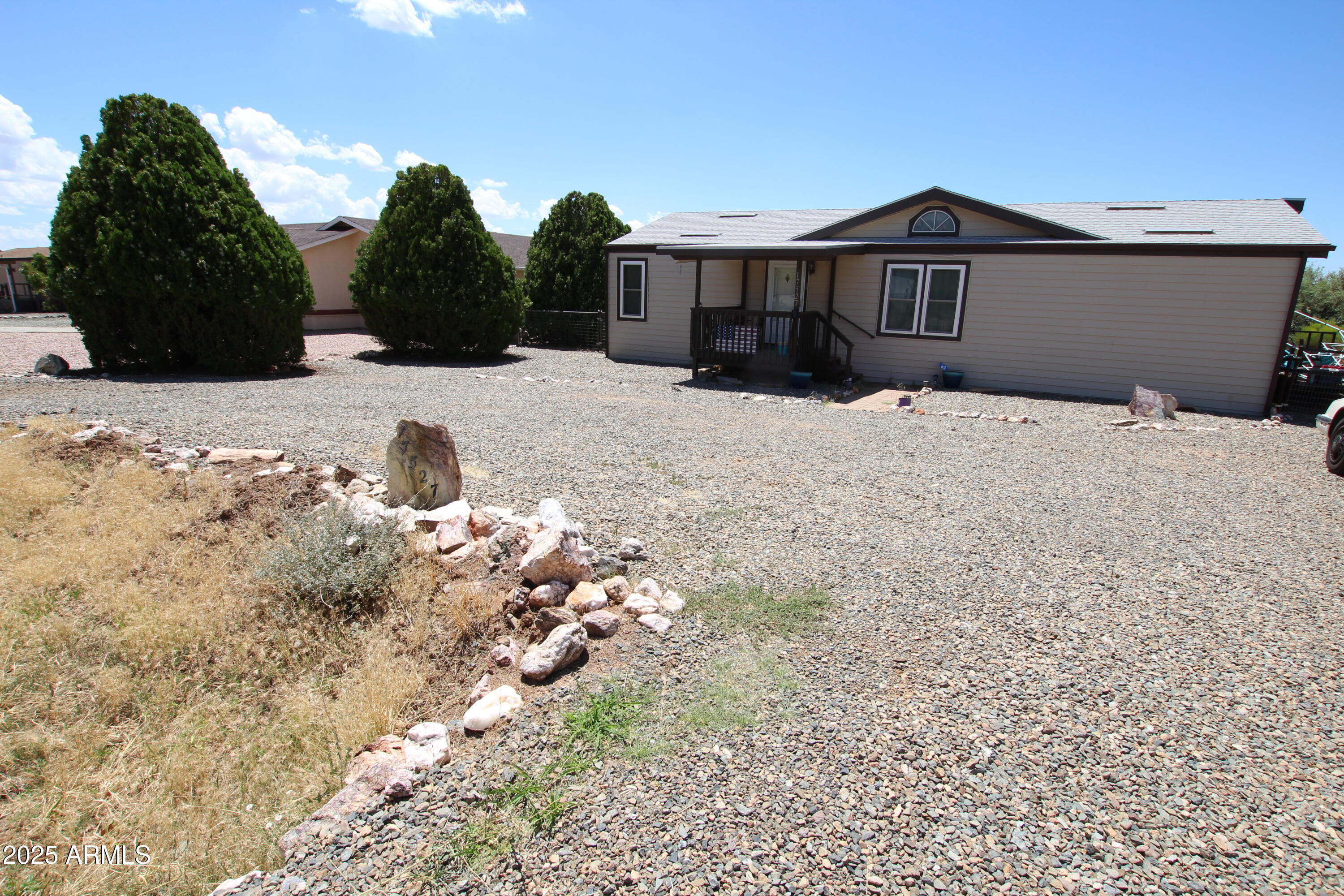 17527 East Trails End Road Mayer, AZ 86333 - Photo 3 of 41 IMG_5861