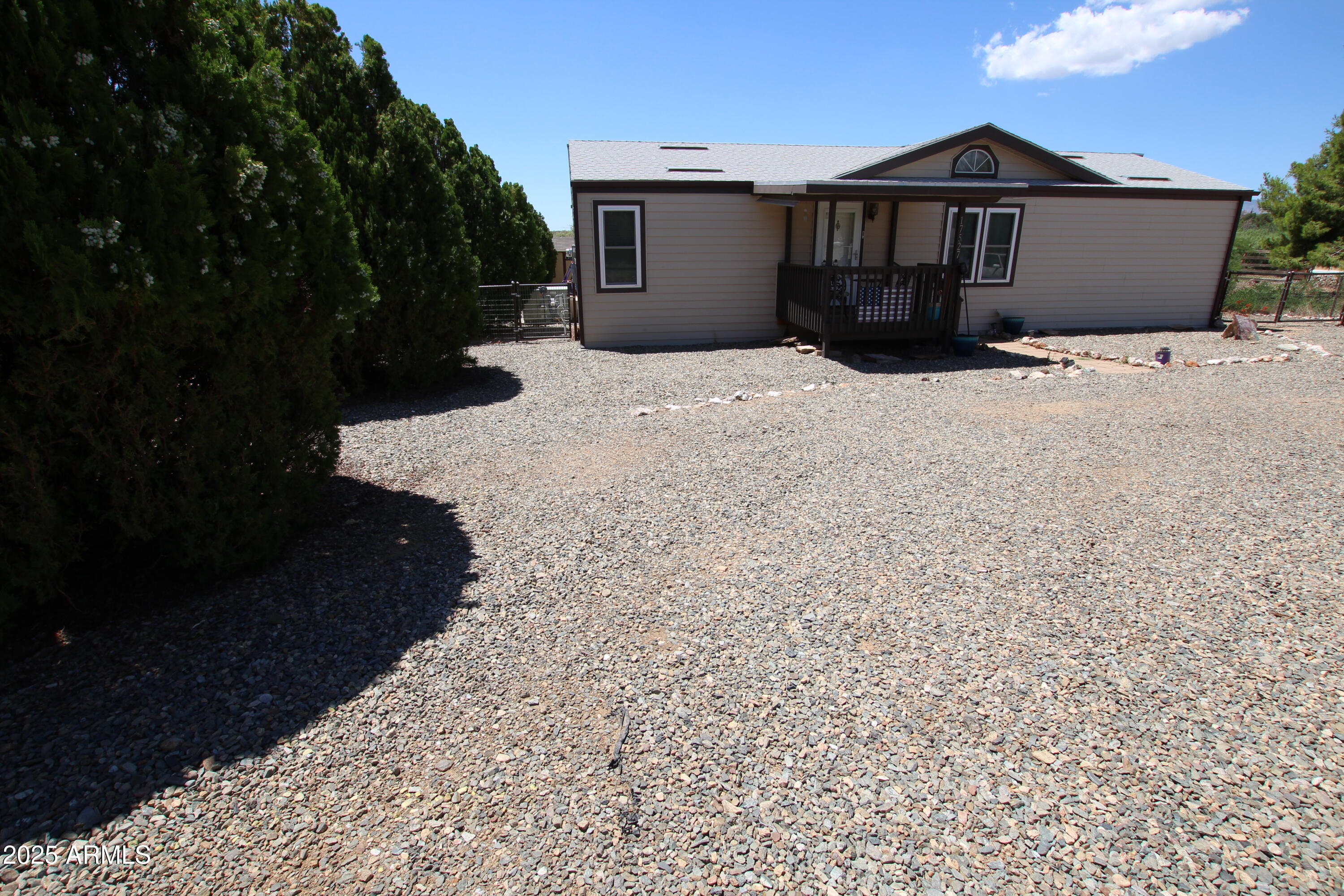 17527 East Trails End Road Mayer, AZ 86333 - Photo 5 of 41 IMG_5863
