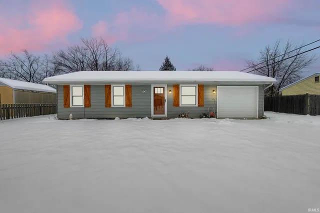 $199,900 | 8108 Newfield Drive, Fort Wayne, IN 46815