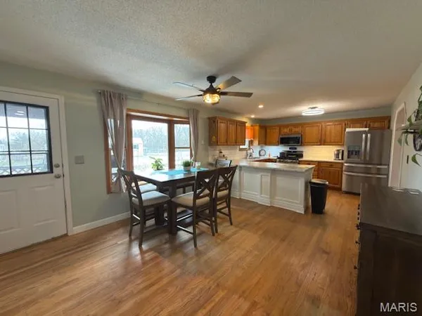 $435,000 | 11252 Pershing Road, Hannibal, MO 63401
