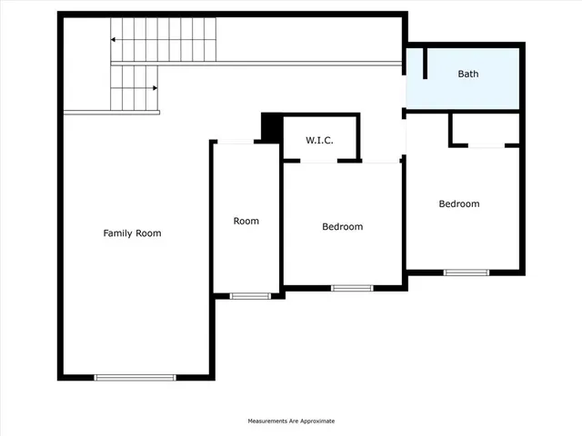 a picture of a bathroom with mirror