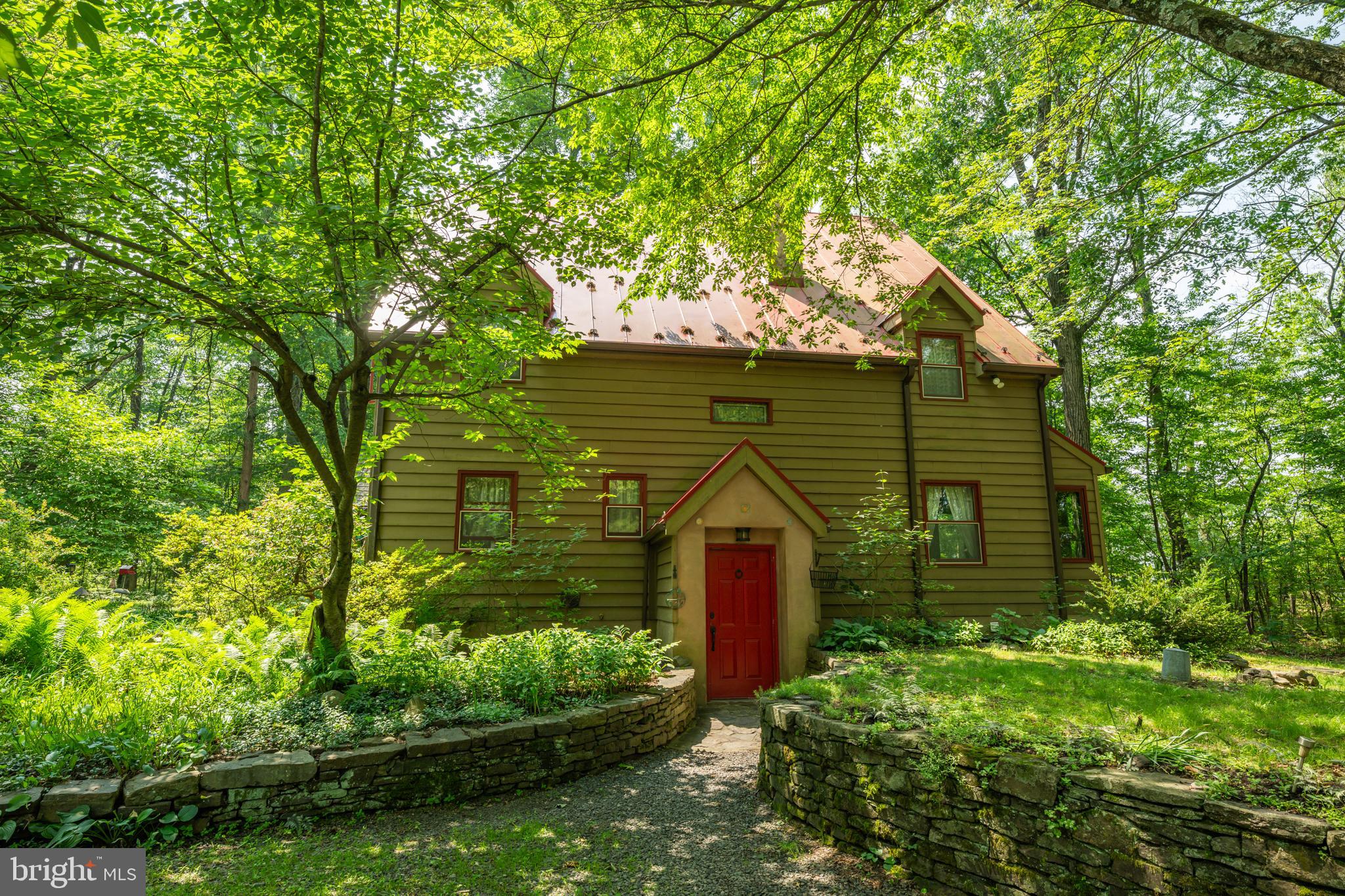 5613 Point Pleasant Pike Doylestown, PA 18902 - Photo 39 of 39 a backyard of a house with lots of green space