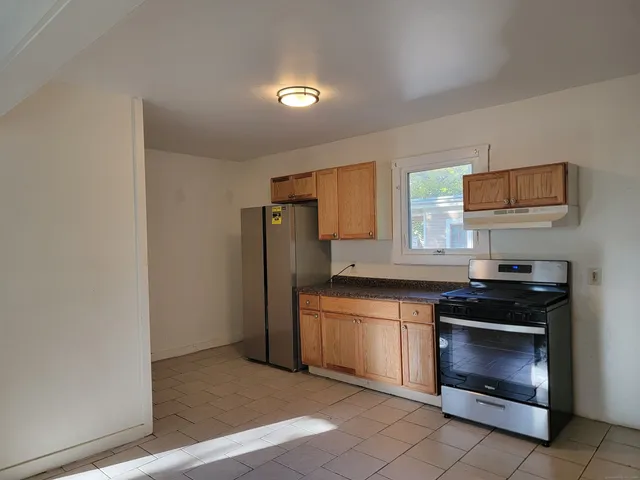 $2,800 | 27 Lilac Street, Unit 2, New Haven, CT 06511