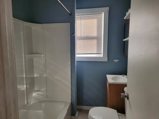 $2,800 | 27 Lilac Street, Unit 2, New Haven, CT 06511