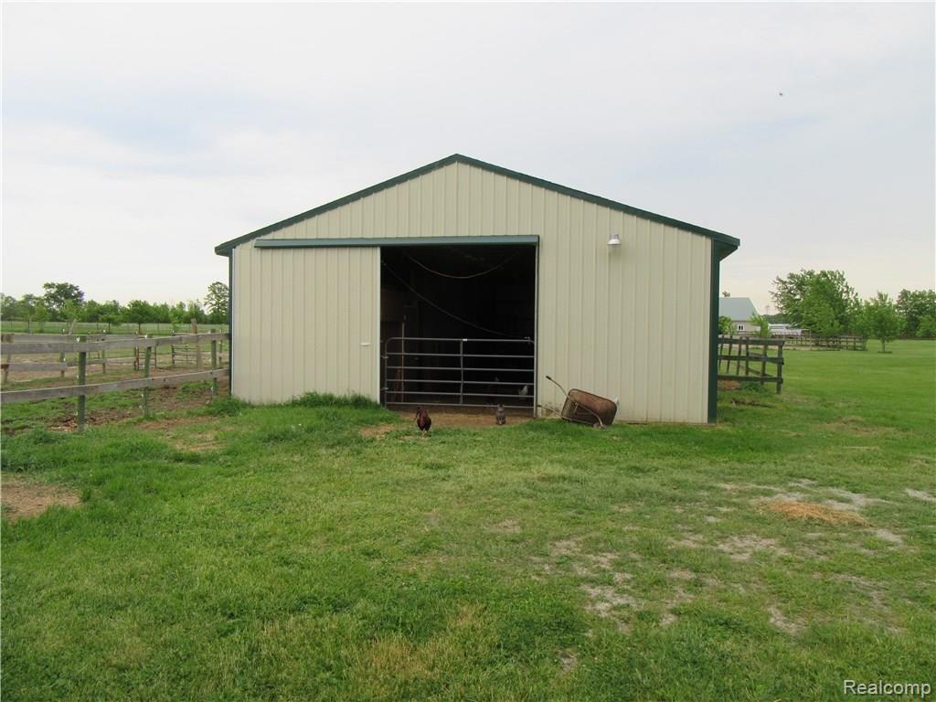9926 Weber Road Columbus, MI 48063 - Photo 15 of 20