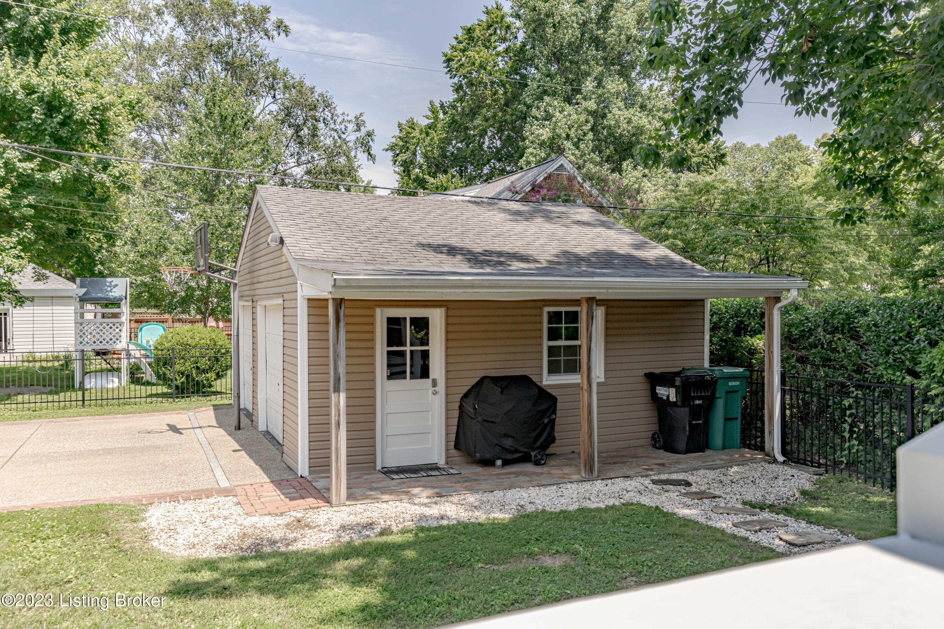 4516 Blenheim Road Louisville, KY 40207 - Photo 68 of 81 DSC00274