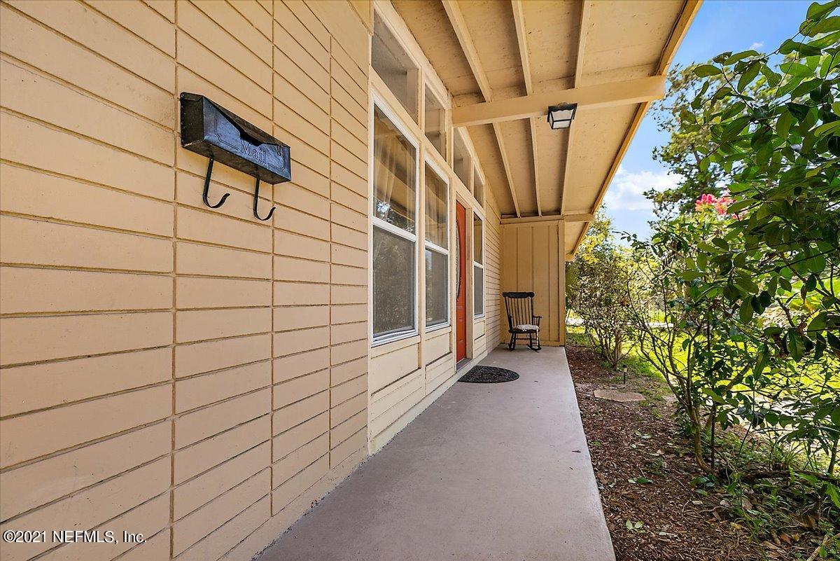 7444 Sandhurst Road South Jacksonville, FL 32277 - Photo 8 of 20 a view of entryway