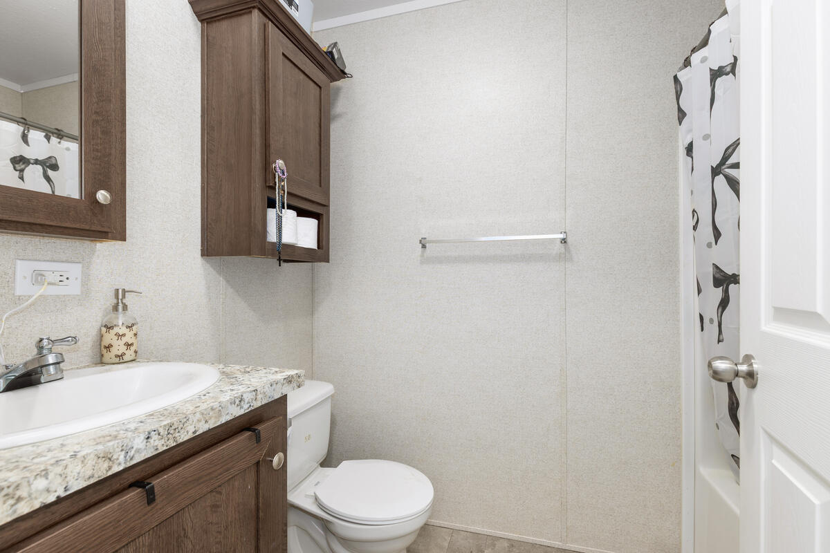 360 East Tuttle Road, Unit 121 Ionia, MI 48846 - Photo 16 of 20 360-E-Tuttle_015