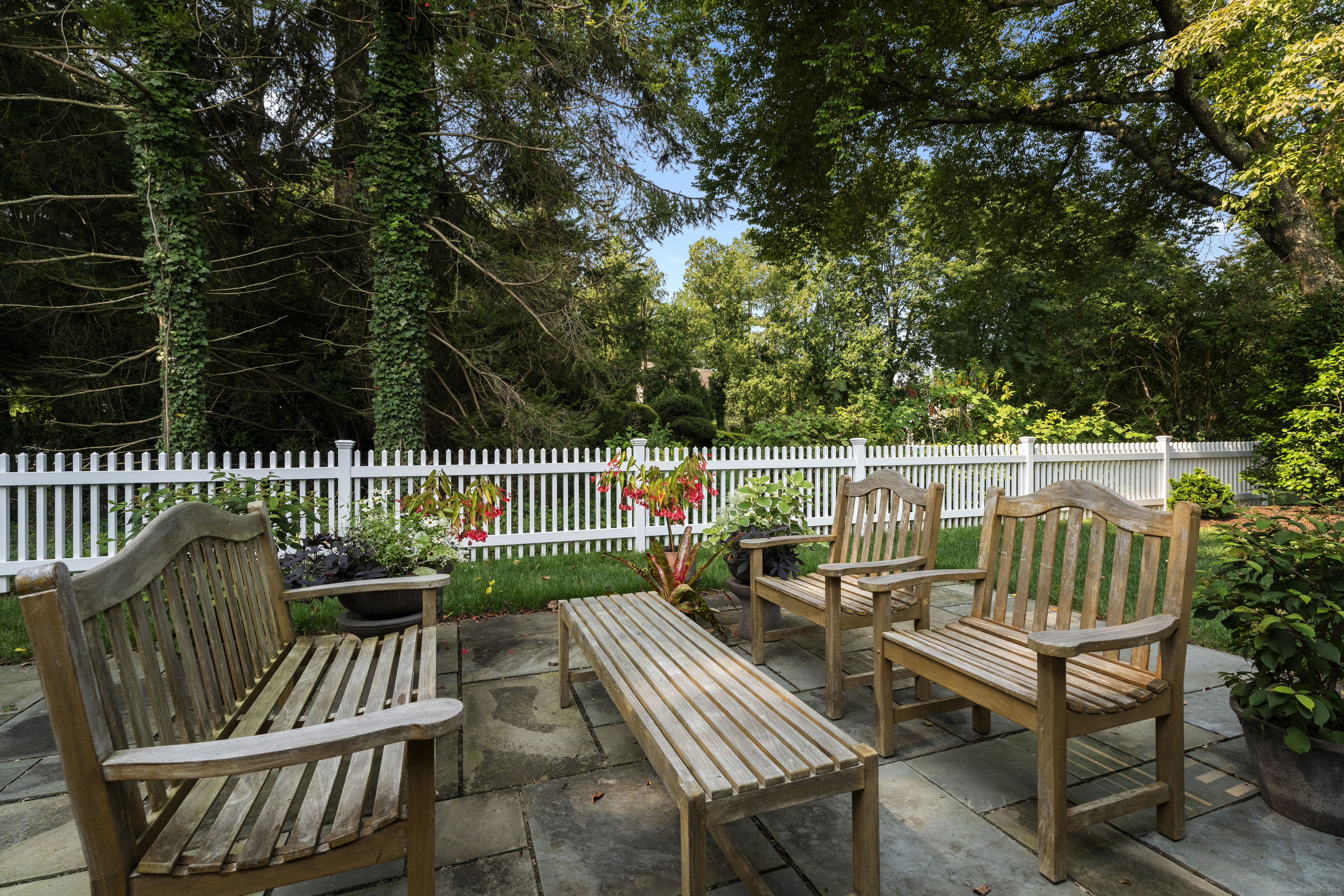 8 Lieutenant River Lane Old Lyme, CT 06371 - Photo 12 of 38 a view of a chair and table