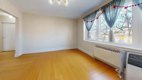 $2,800 | 465 Arborway, Unit 13, Boston, MA 02130