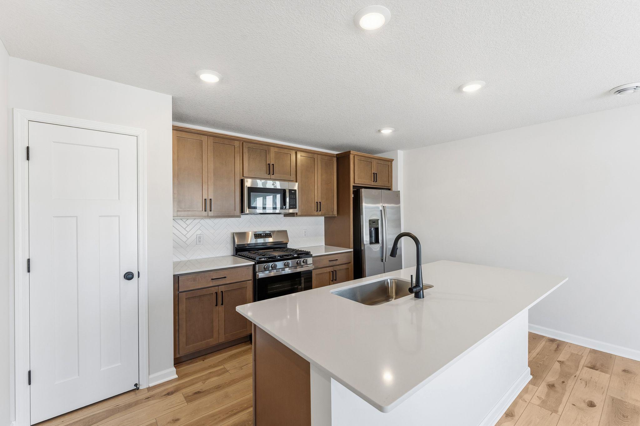 1221 Edge Circle Jordan, MN 55352 - Photo 2 of 29