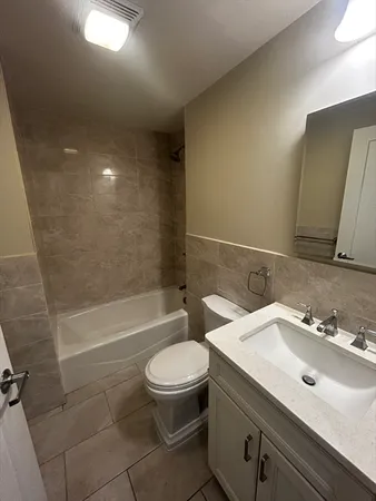 $5,450 | 719 Boylston Street, Unit 202, Boston, MA 02116