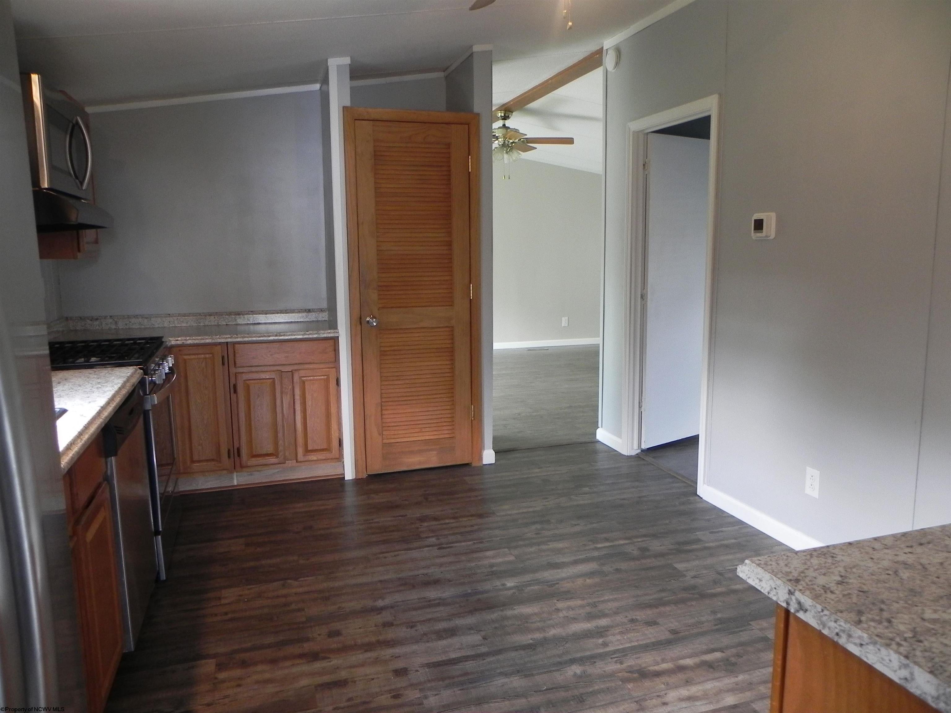 137 Sunny Brook Road Reedsville, WV 26547 - Photo 12 of 26 Gallery Image 12