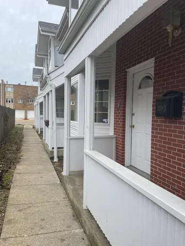 $385,500 | 309 Elgin Avenue, Unit D, Forest Park, IL 60130