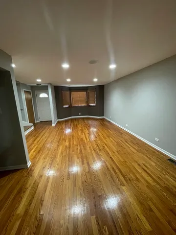 $385,500 | 309 Elgin Avenue, Unit D, Forest Park, IL 60130