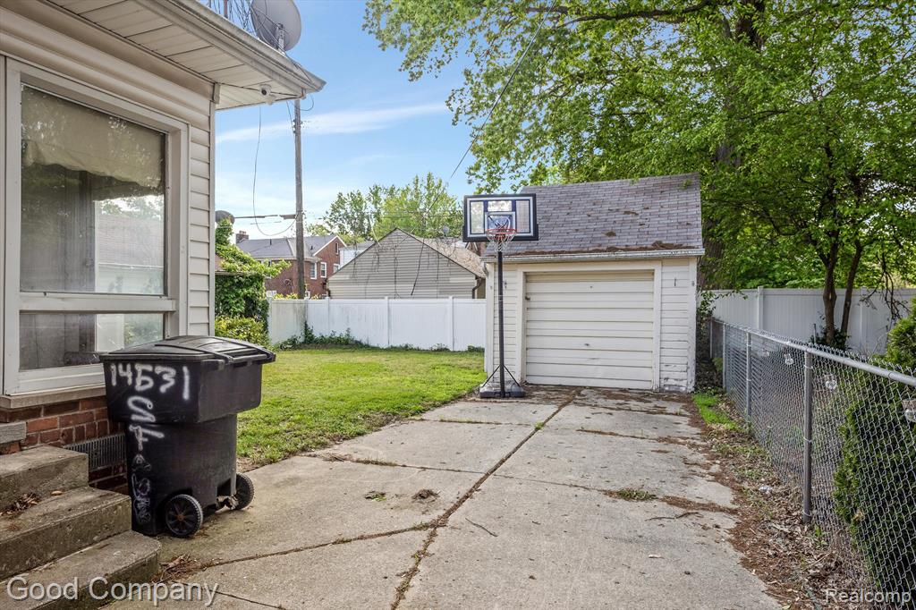 14531 Stahelin Road Detroit, MI 48223 - Photo 27 of 31