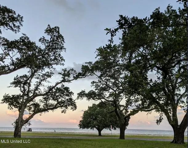 $1,890 | 548 West Beach Boulevard, Unit 144, Pass Christian, MS 39571