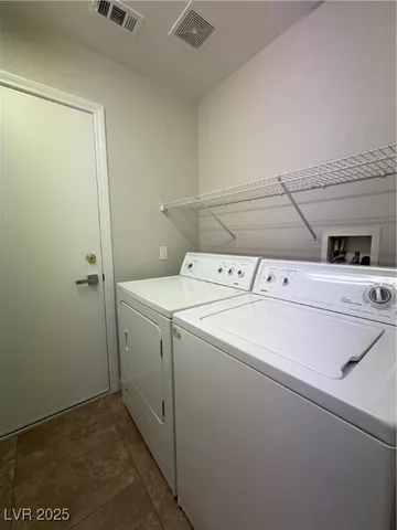 $1,200 | 3513 Old Course Street, Las Vegas, NV 89122