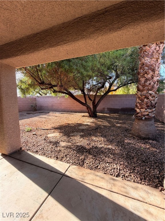 3513 Old Course Street Las Vegas, NV 89122 - Photo 7 of 20