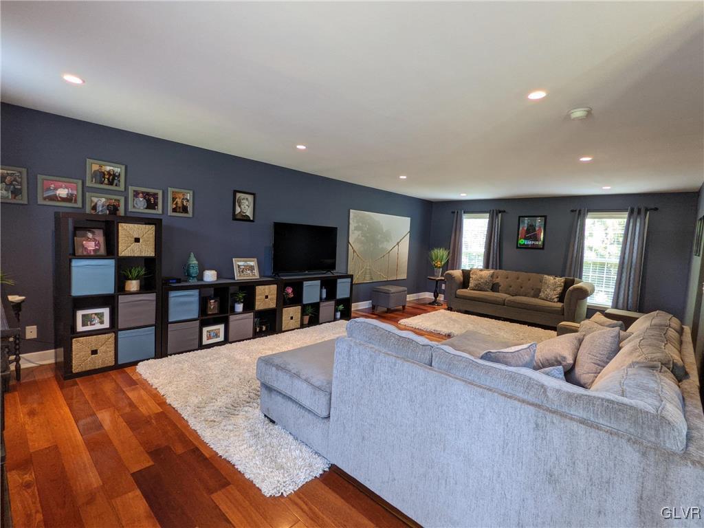 3915 Old Country Road Whitehall, PA 18052 - Photo 10 of 39 Gallery Image 10