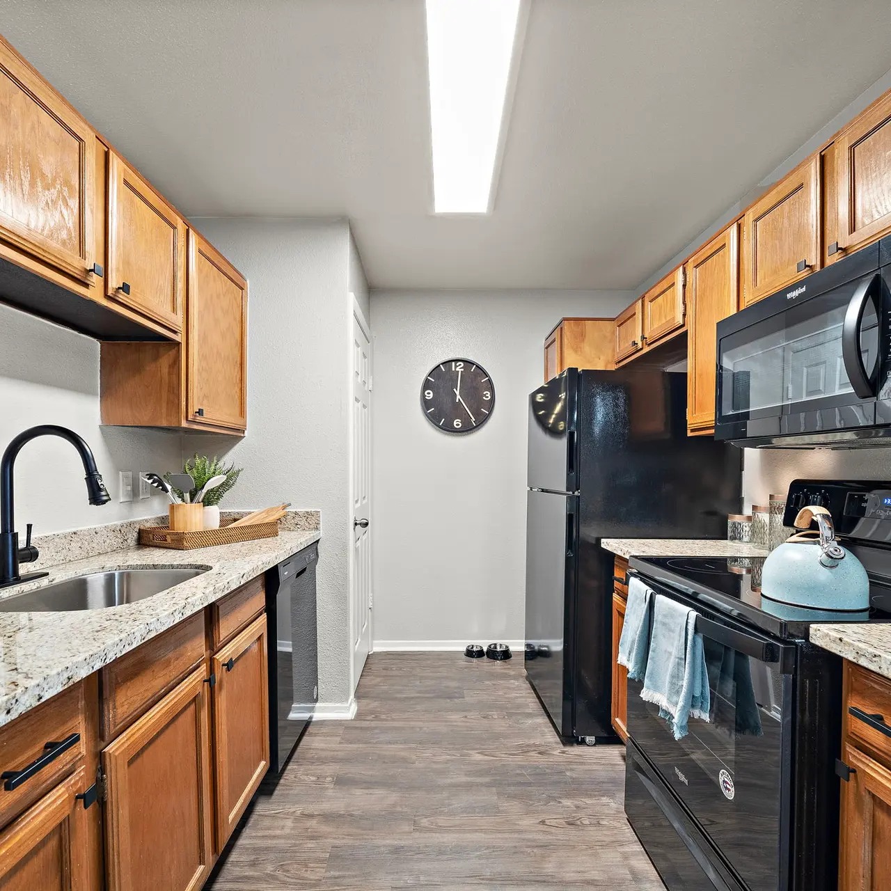 7250 West Greens Road, Unit 911 Houston, TX 77064 - Photo 14 of 21 Fresh Season, Fresh Start Apply today and watch the perks bloom: ?? $399 Move in Special ?? Must Move in by 4/30/2026 ?? No Deposit Required