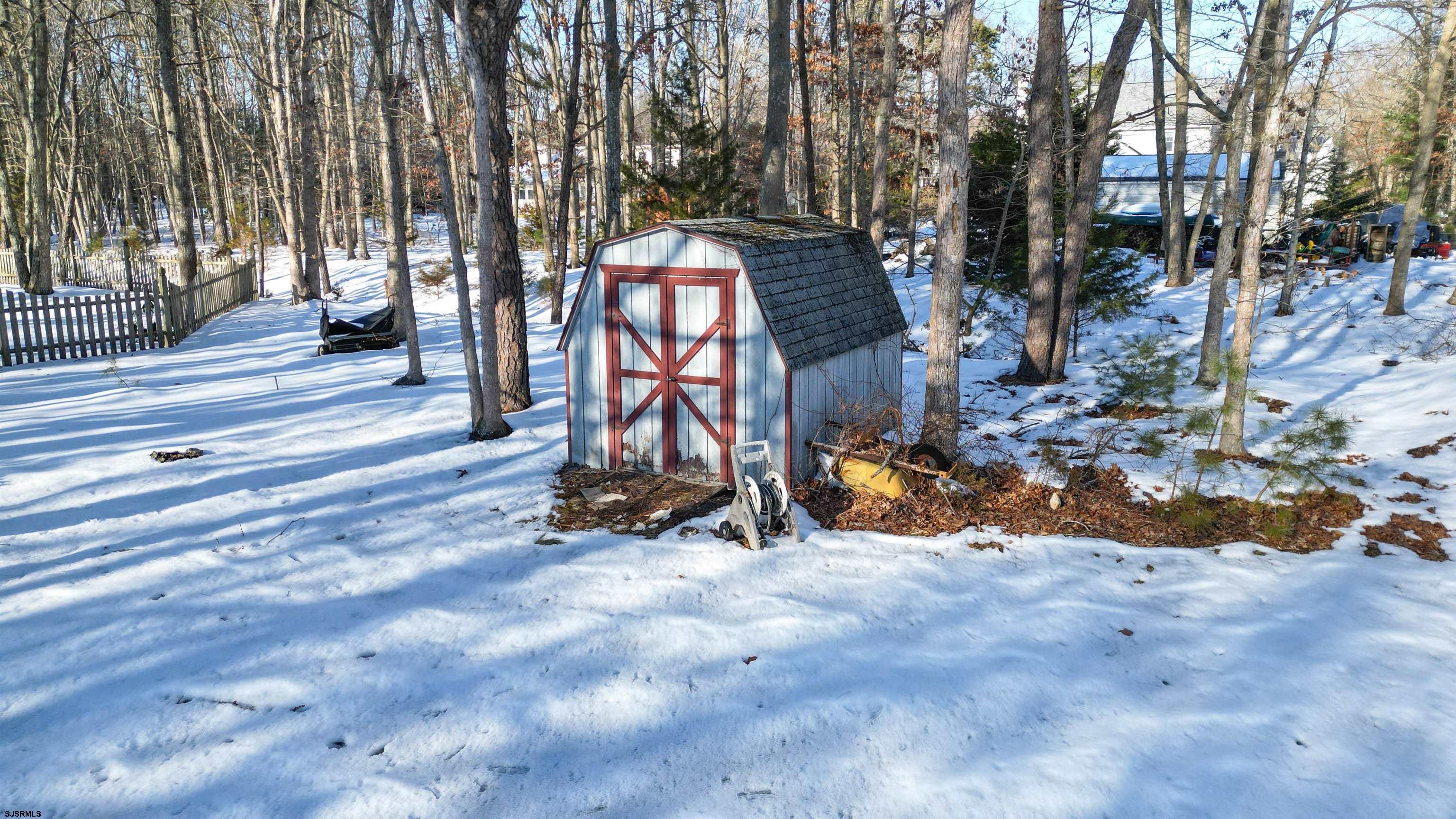 627 East Seaview Ridge Drive Galloway Township, NJ 08205 - Photo 43 of 50 a view of outdoor space and deck