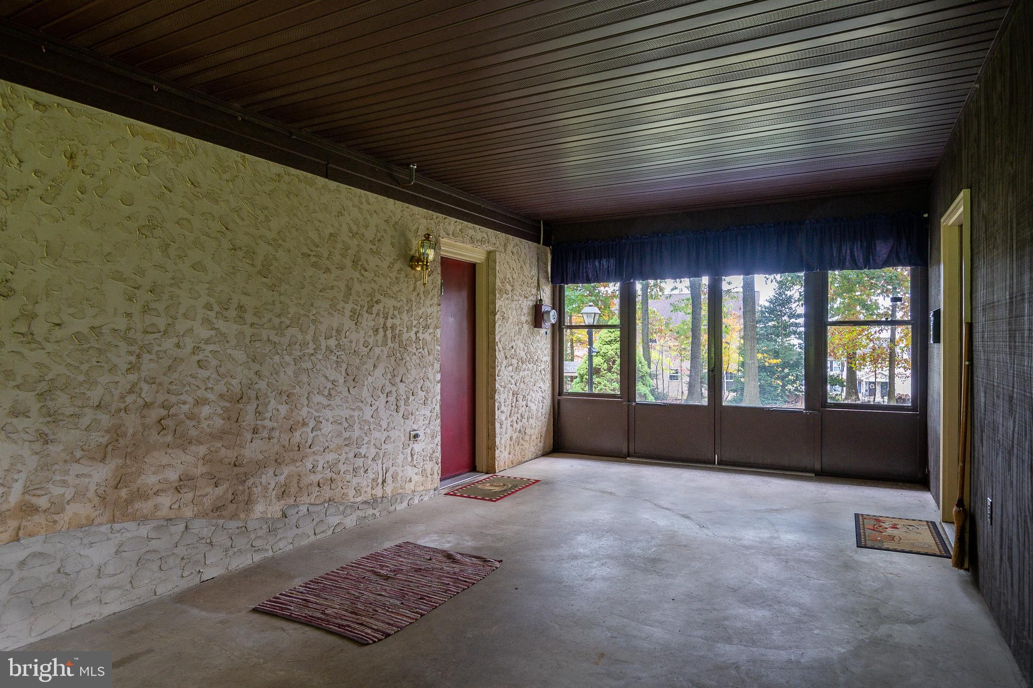 2901 Mannerchor Road Temple, PA 19560 - Photo 24 of 27 Breezeway