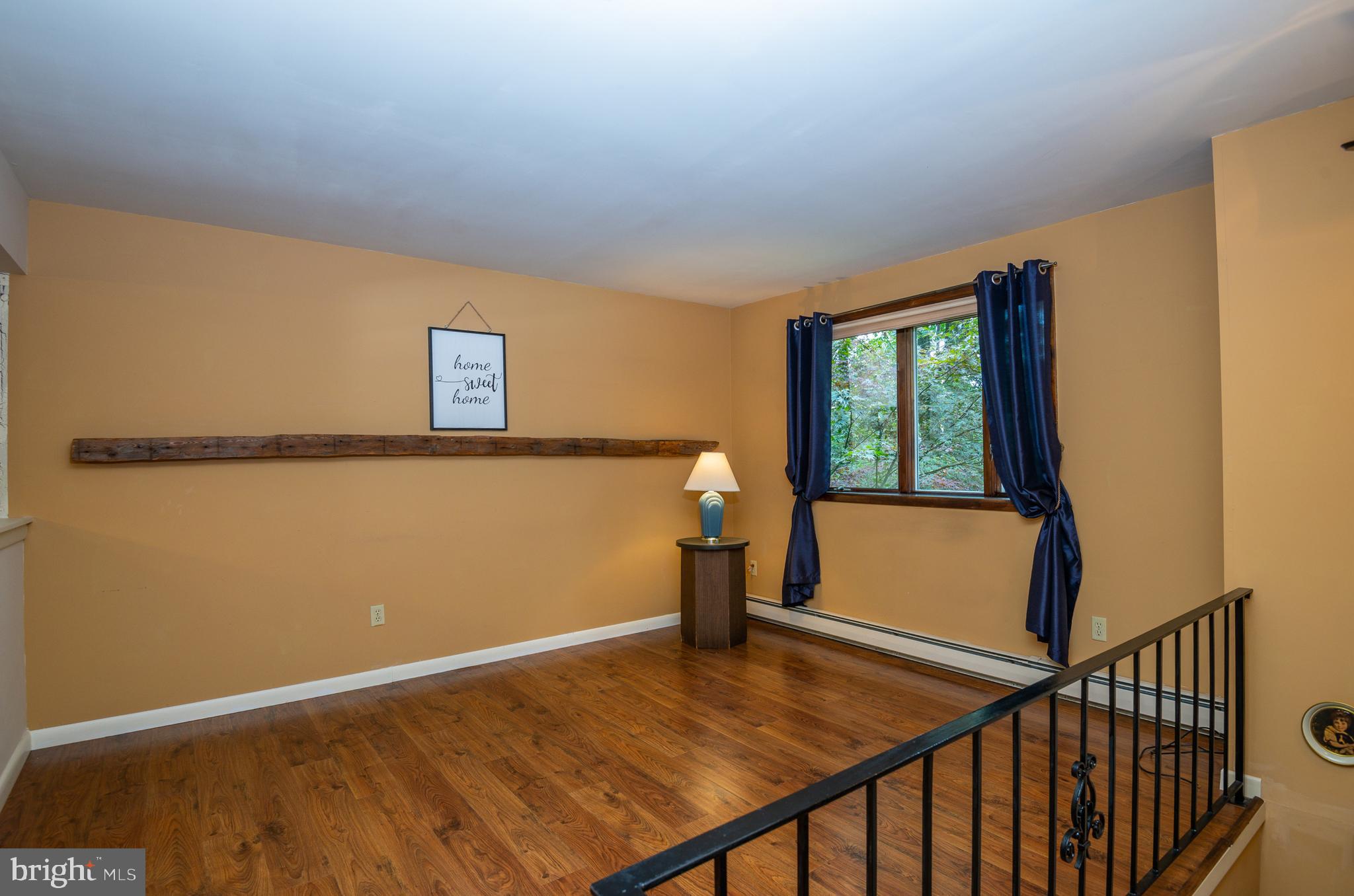 2901 Mannerchor Road Temple, PA 19560 - Photo 8 of 27 Living Room