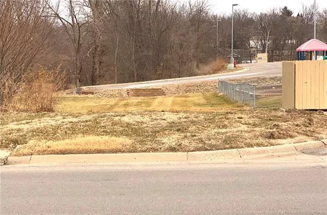 $400 | 3103 Cook Road, St. Joseph, MO 64506